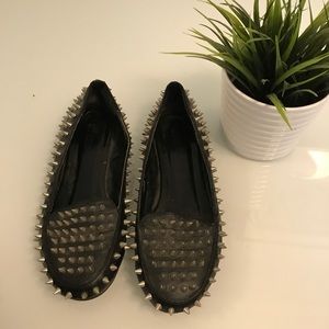 Nelly Spike Shoes - Statement shoe